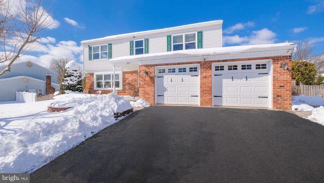 1026 SURREY LN, Warrington, PA 18976