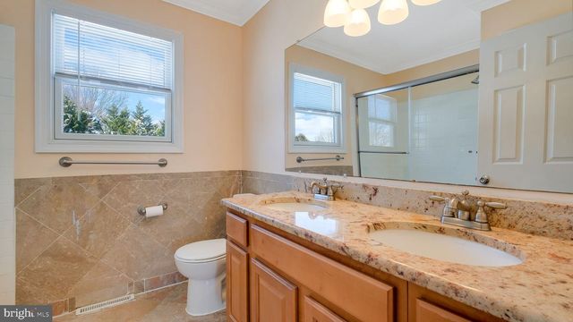 1026 SURREY LN, Warrington, PA 18976