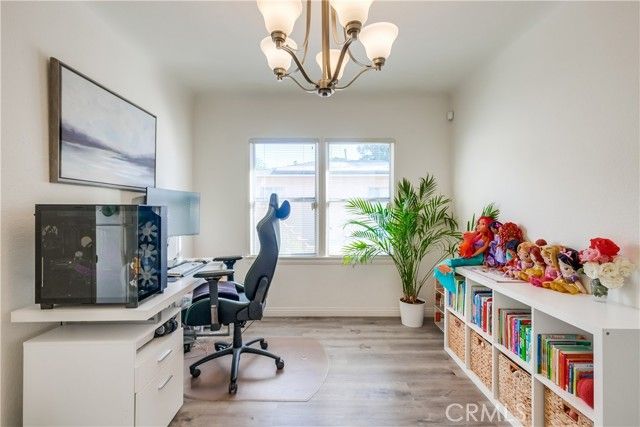 2709 E Van Buren, Long Beach, CA 90810