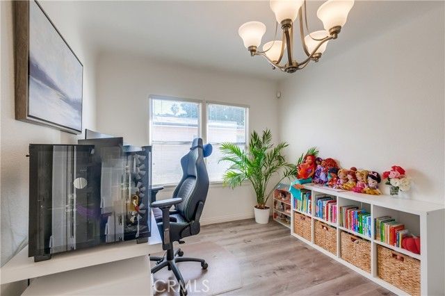 2709 E Van Buren, Long Beach, CA 90810