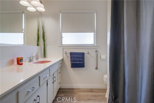 2709 E Van Buren, Long Beach, CA 90810