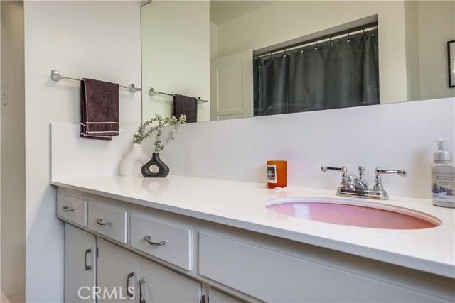 2709 E Van Buren, Long Beach, CA 90810