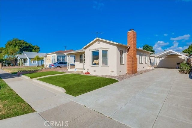 2709 E Van Buren, Long Beach, CA 90810