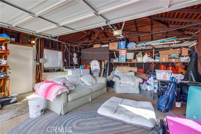 2709 E Van Buren, Long Beach, CA 90810