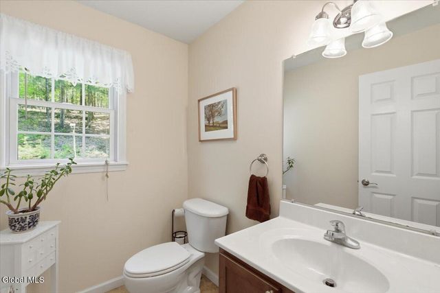674 Momrow Road, Sand Lake, NY 12153