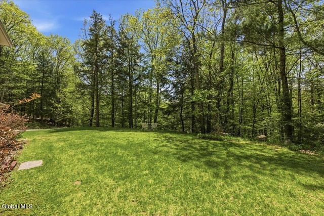 674 Momrow Road, Sand Lake, NY 12153