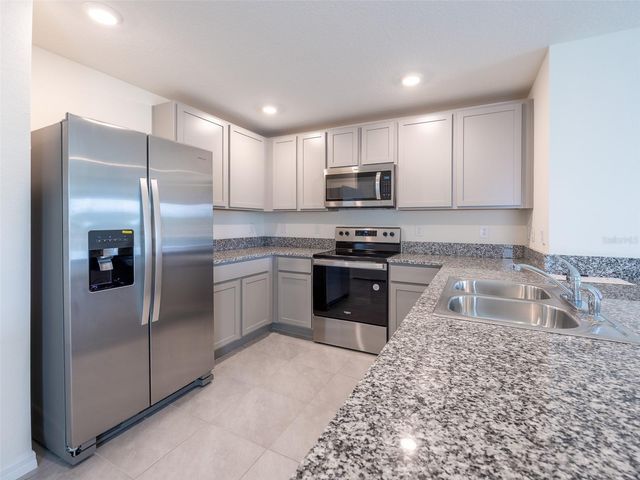 3820 MANNERED GOLD AVENUE, Bradenton, FL 34208