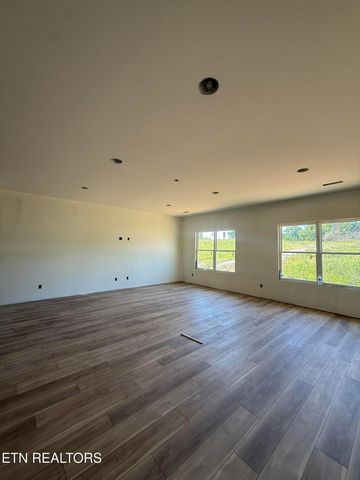 1501 Sunrise Crest Lane, Powell, TN 37849