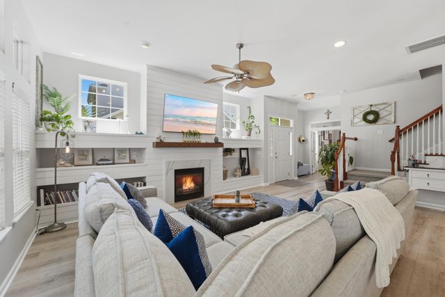 2451 Draymohr Court, Mount Pleasant, SC 29466