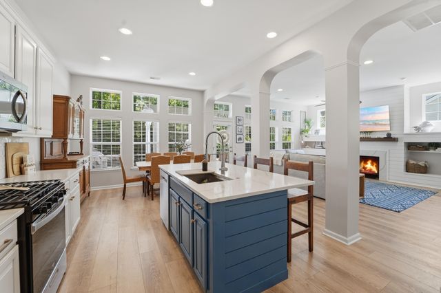 2451 Draymohr Court, Mount Pleasant, SC 29466