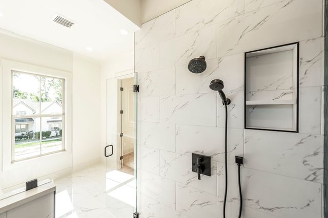 339 Raintree Dr, Hendersonville, TN 37075