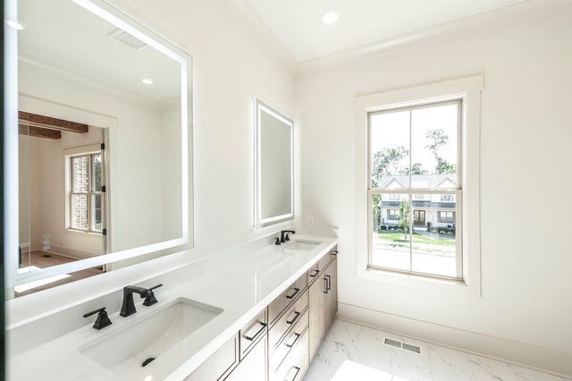 339 Raintree Dr, Hendersonville, TN 37075