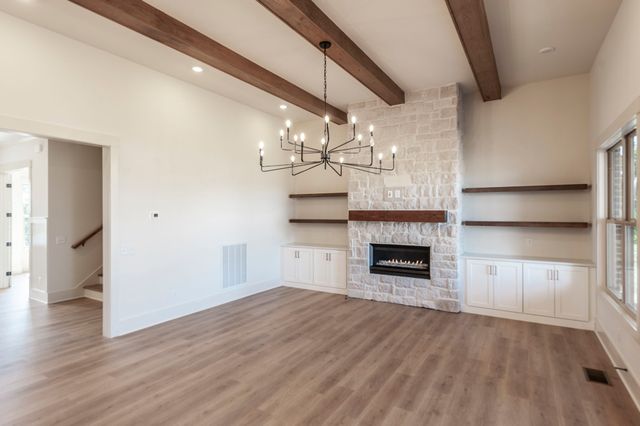 339 Raintree Dr, Hendersonville, TN 37075