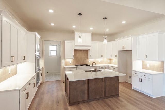 339 Raintree Dr, Hendersonville, TN 37075