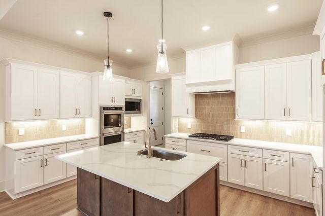 339 Raintree Dr, Hendersonville, TN 37075