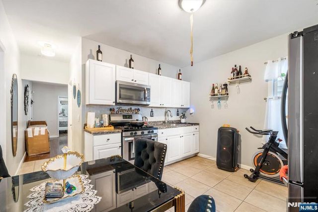 413 Hamilton Avenue, Paterson, NJ 07514