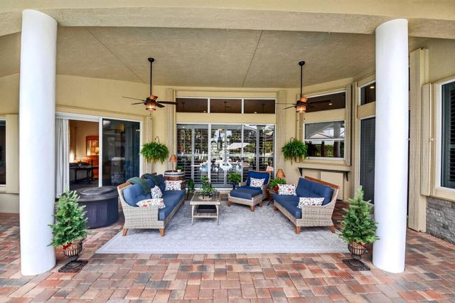 10305 Avenida Del Rio, Delray Beach, FL 33446