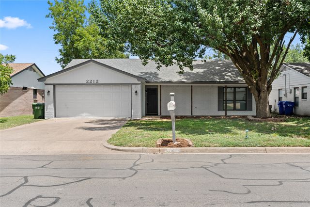 2212 Century Drive, Waco, TX 76712