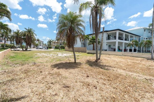 852 BAY POINT DRIVE, Madeira Beach, FL 33708