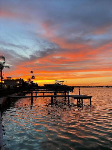 852 BAY POINT DRIVE, Madeira Beach, FL 33708