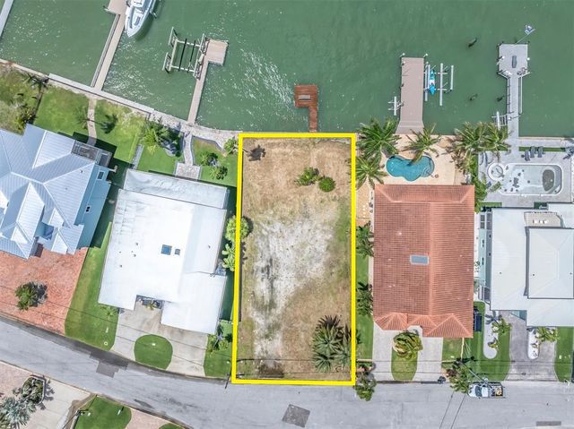 852 BAY POINT DRIVE, Madeira Beach, FL 33708