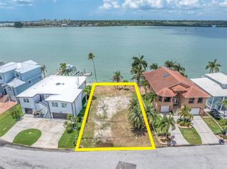 852 BAY POINT DRIVE, Madeira Beach, FL 33708