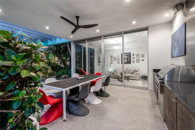 6495 SW 85th St, Miami, FL 33143