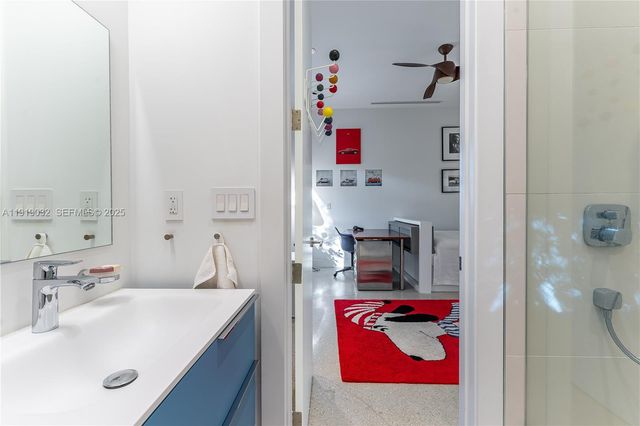 6495 SW 85th St, Miami, FL 33143