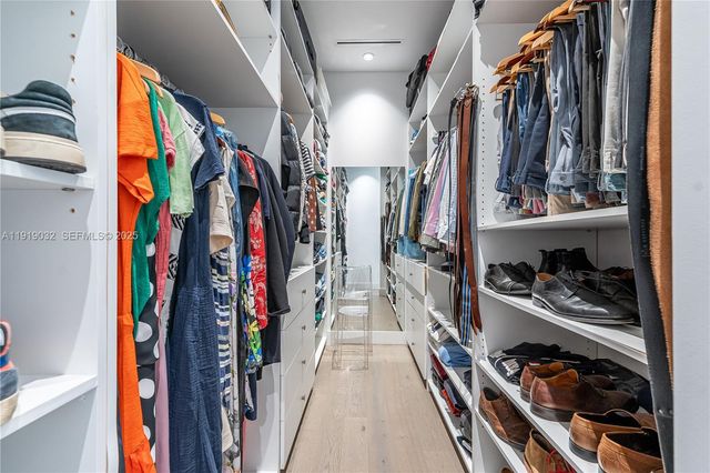 6495 SW 85th St, Miami, FL 33143