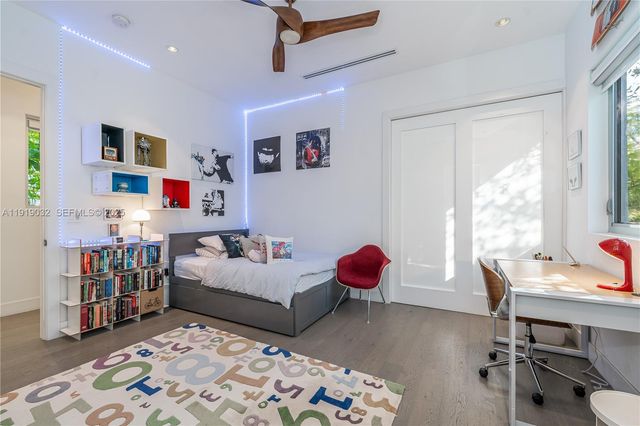 6495 SW 85th St, Miami, FL 33143