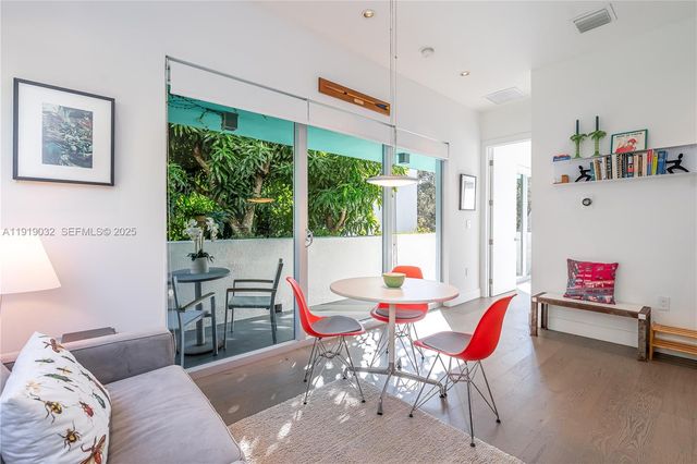 6495 SW 85th St, Miami, FL 33143