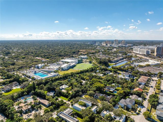 6495 SW 85th St, Miami, FL 33143