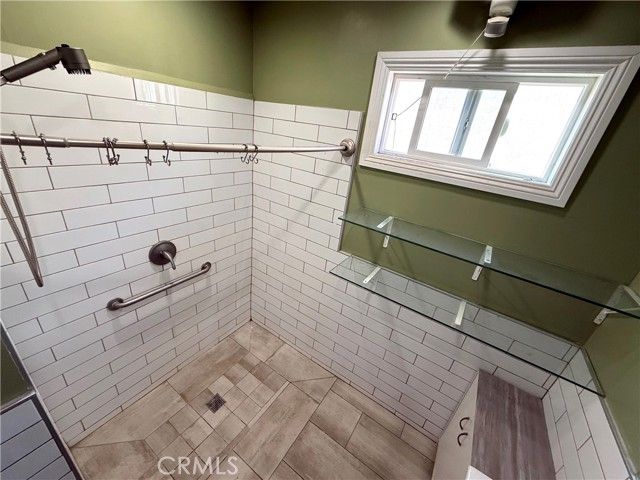 3008 W 30th Street, Los Angeles, CA 90018