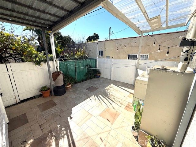 3008 W 30th Street, Los Angeles, CA 90018