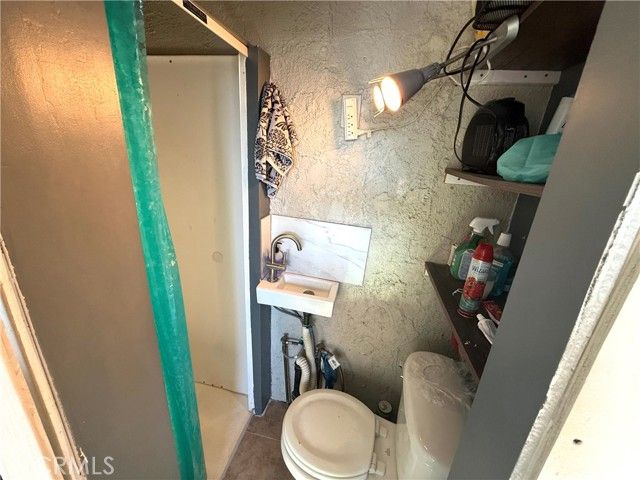 3008 W 30th Street, Los Angeles, CA 90018