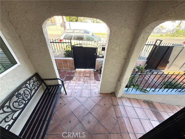 3008 W 30th Street, Los Angeles, CA 90018