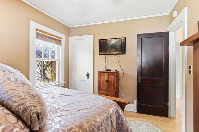 4037 21st Avenue S, Minneapolis, MN 55407