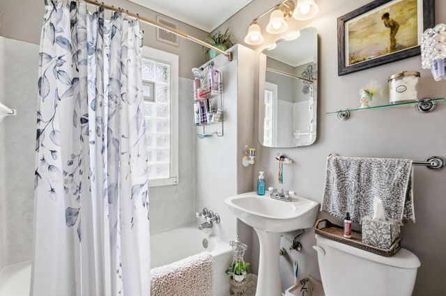 4037 21st Avenue S, Minneapolis, MN 55407