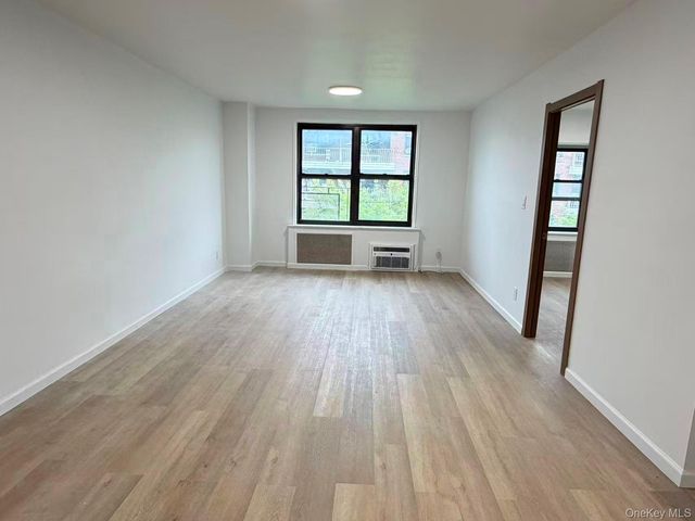 13235 Sanford Avenue, Flushing, NY 11355