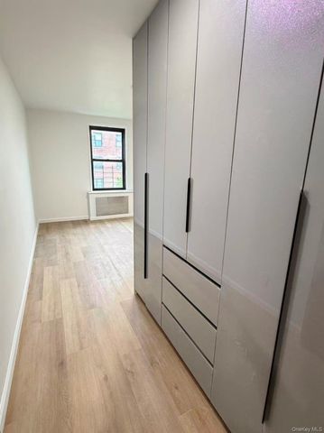 13235 Sanford Avenue, Flushing, NY 11355
