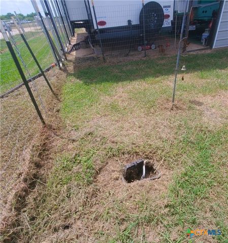 309 S 14th Street, Seadrift, TX 77983