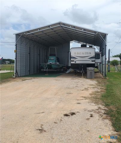 309 S 14th Street, Seadrift, TX 77983
