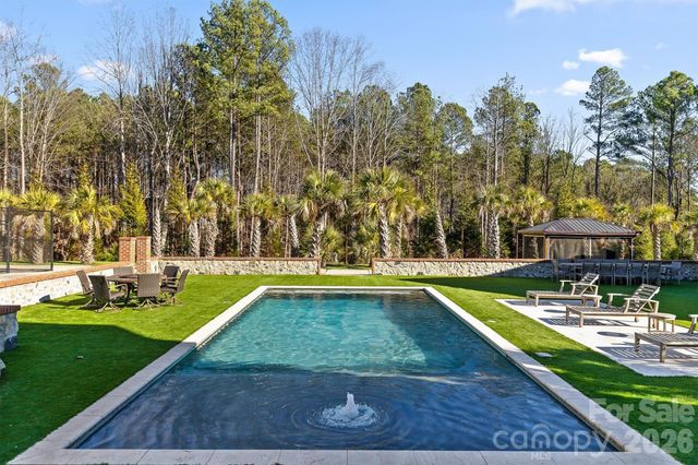 135 Stillwater Road, Troutman, NC 28166