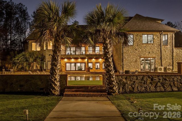 135 Stillwater Road, Troutman, NC 28166