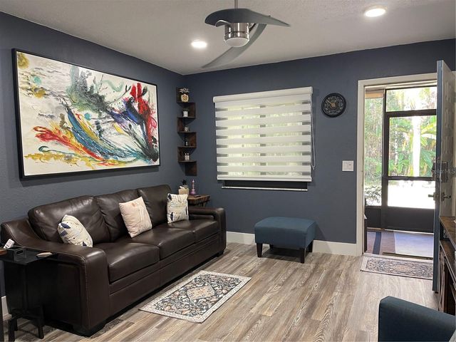 20921 HAULOVER COVE 11, Lutz, FL 33558