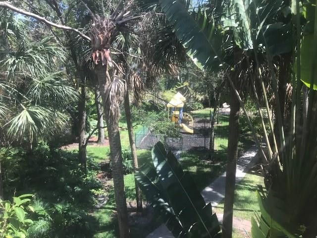 741 N Pine Island Road 303, Plantation, FL 33324