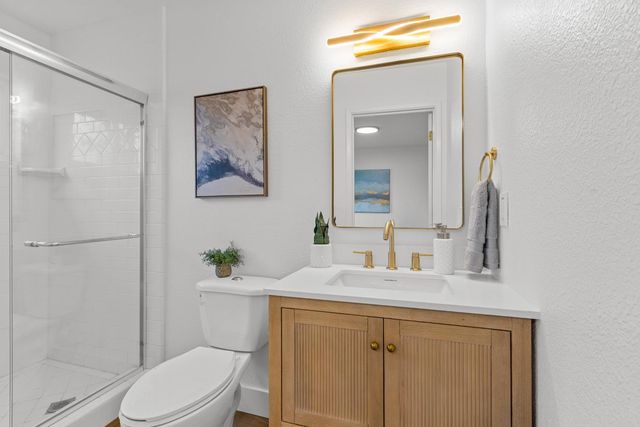 725 Jo Ann Ln, Roseville, CA 95678