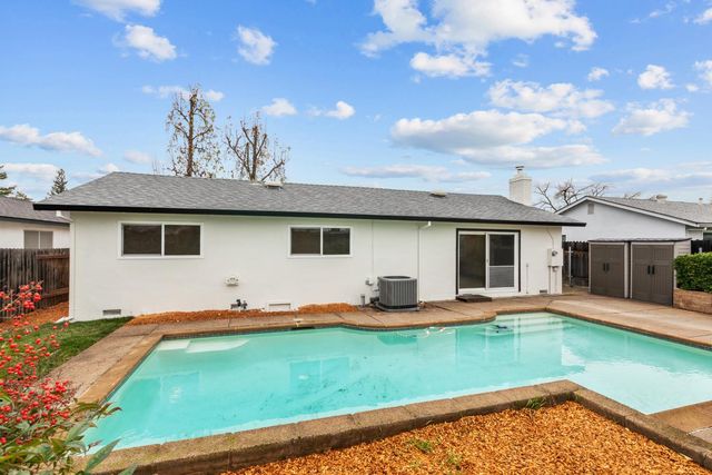 725 Jo Ann Ln, Roseville, CA 95678