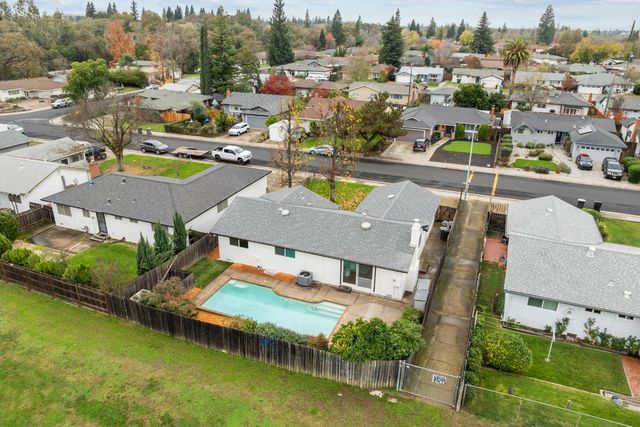 725 Jo Ann Ln, Roseville, CA 95678