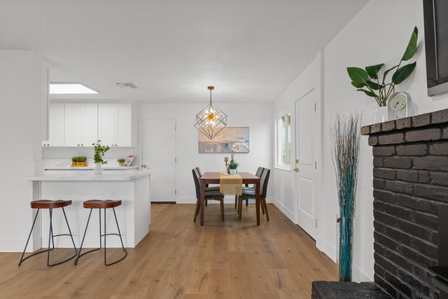 725 Jo Ann Ln, Roseville, CA 95678